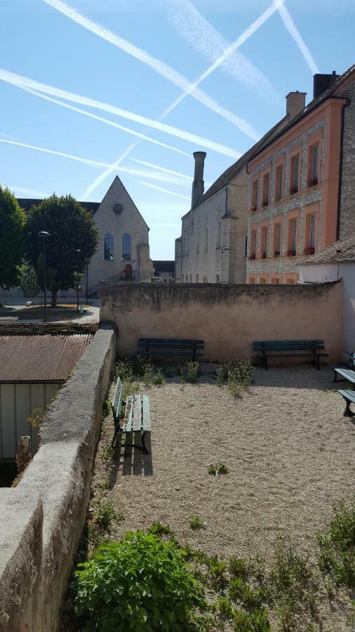 Appartement Au Coeur De La Cite Medievale 普罗万 外观 照片
